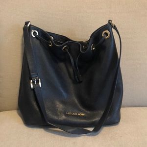 Michael Kors Bucket Bag